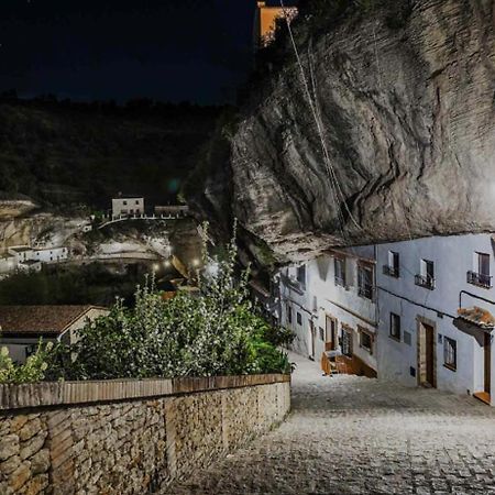 Casa Rural Bajo La Alcazaba Setenil De Las Bodegas Exteriér fotografie